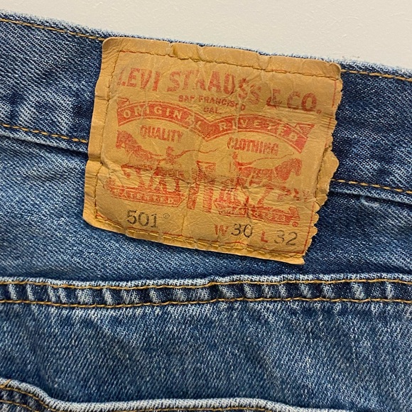 Levi’s 501 cutoffs - Picture 3 of 3